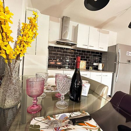 Atrium Apartment Central Free Parking Craiova Kültér fotó